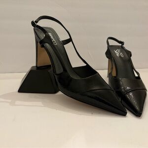 Sz11M Franco Sarto- Amina Black Patent Leather Slingback Heels